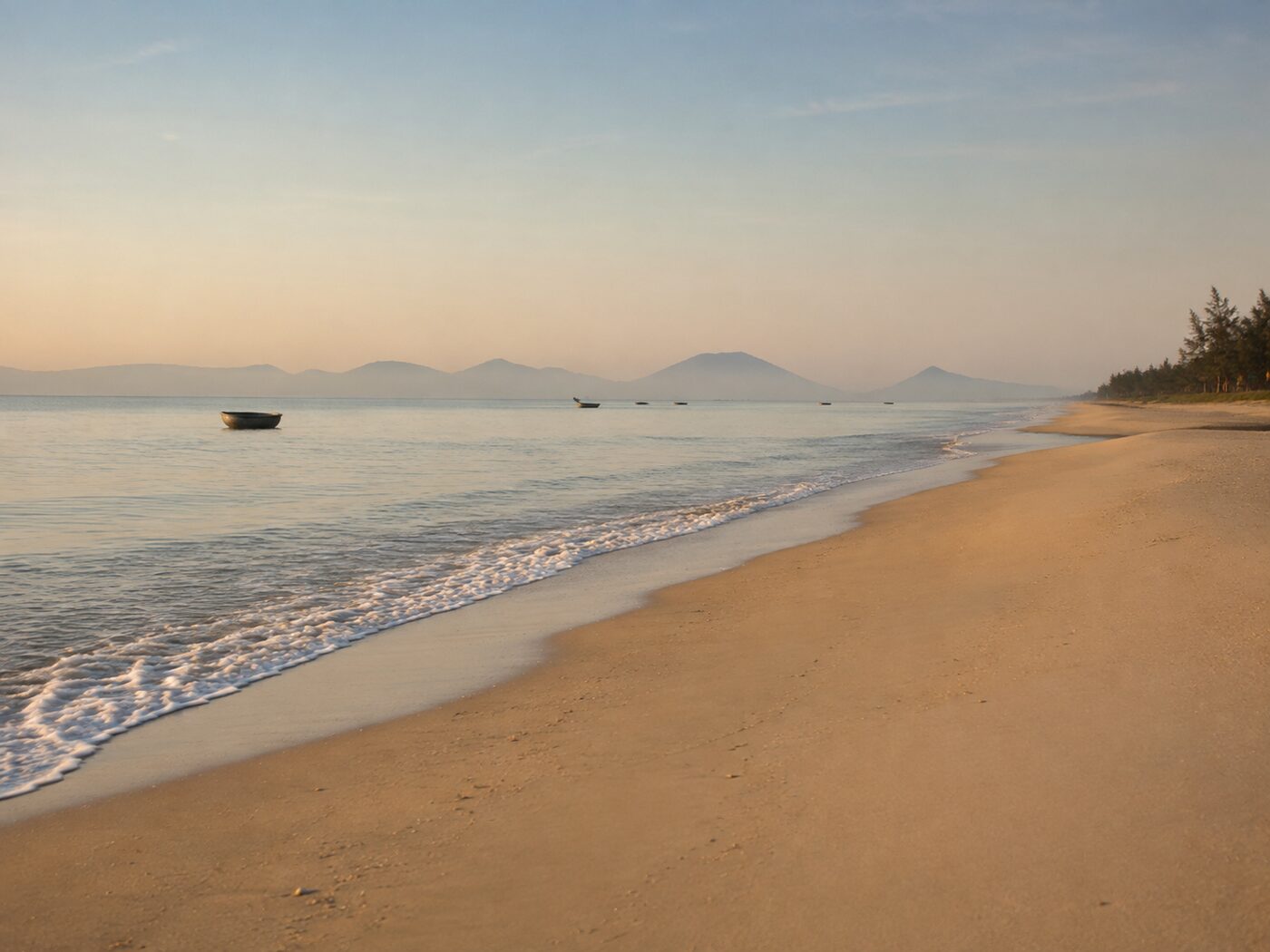 Bình minh trên biển An Bàng Hội An